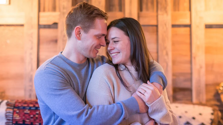 La diferencia entre sexo y conexión emocional en el mundo Swinger